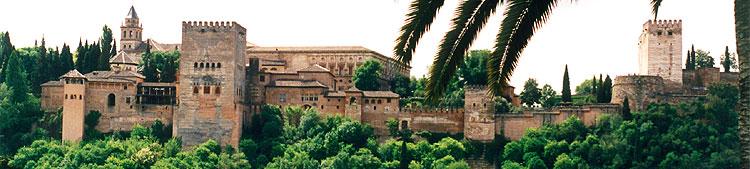 panorámica nocturna visitas guiadas oficiales alhambra granada de noche