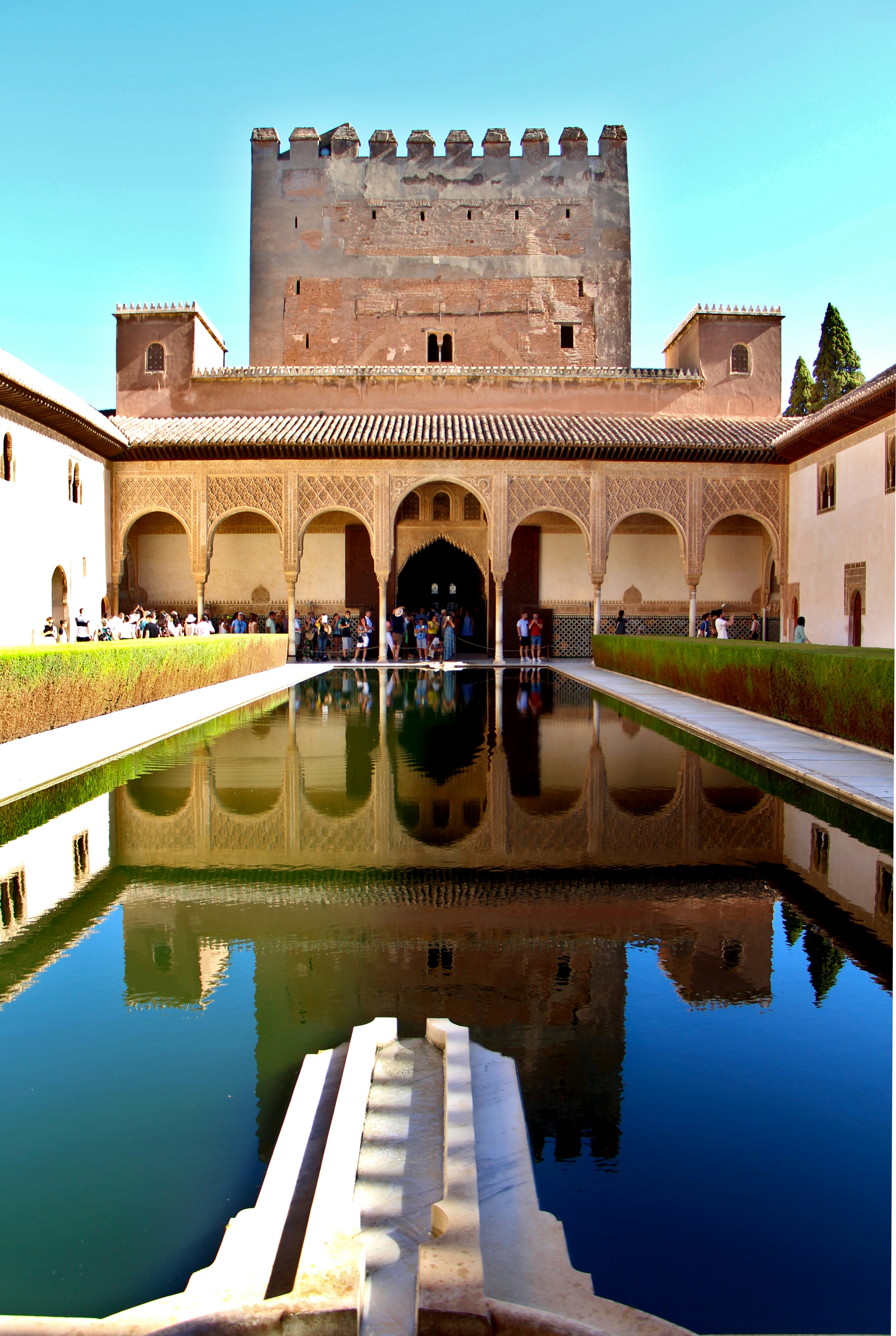 patio de los arrayanes alhambra