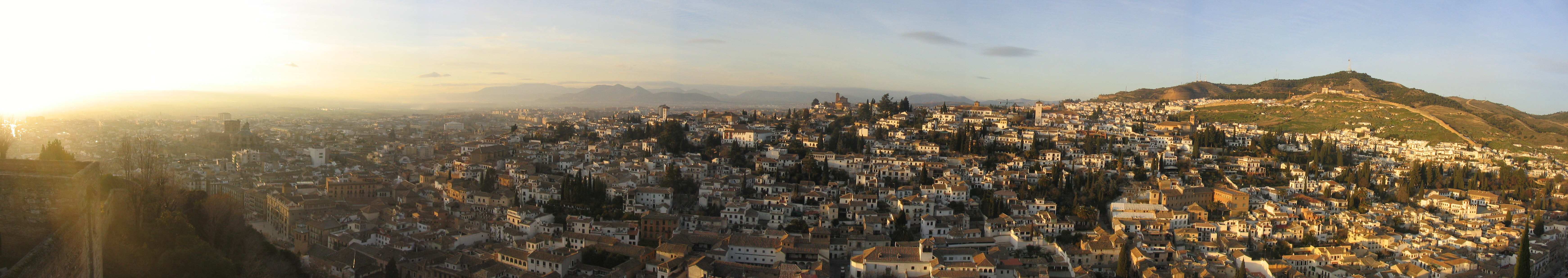 vista panorámica de Granada desde la Alhambra
